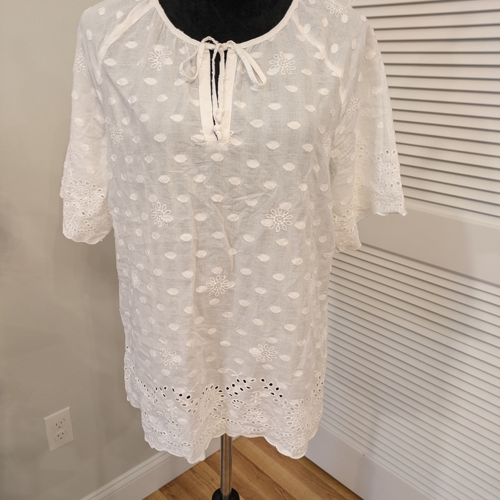 Truly Dear White Eyelet Lace Blouse Size Medium